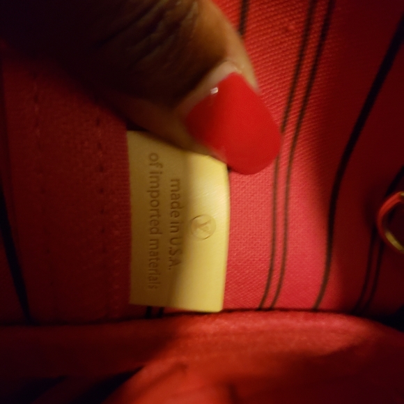 Louis Vuitton mm with pouch and receipt no offers please sold on another site - Picture 4 of 8